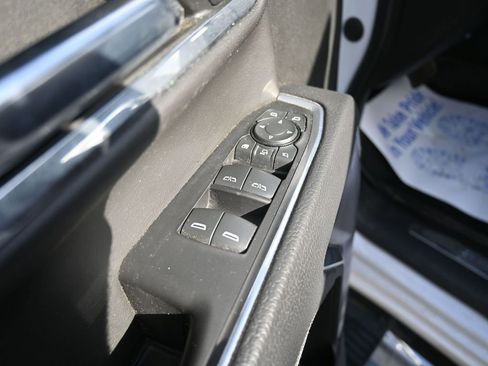 Used 2024 GMC Sierra 3500 Denali w/ Denali Reserve Package image 31