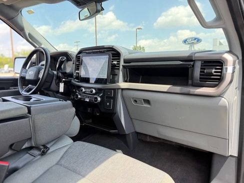 Used 2024 Ford F150 XLT AWD/4WD image 18
