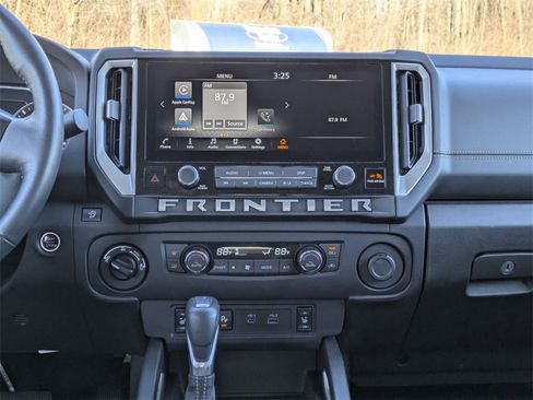 Used 2025 Nissan Frontier SV w/ SV Convenience Package image 13