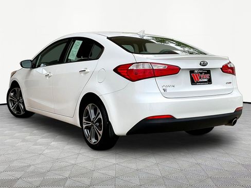 Used 2016 Kia Forte EX w/ EX Premium Package FWD image 4