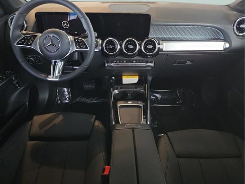 New 2026 Mercedes-Benz GLB 250 image 13