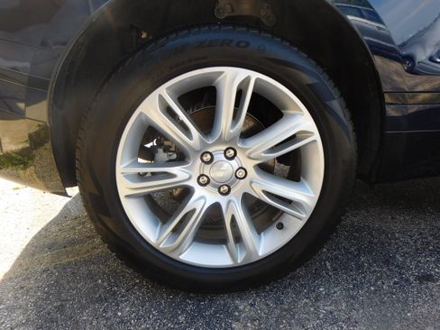 Used 2023 Land Rover Range Rover Velar S image 8