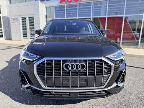 Certified 2024 Audi Q3 2.0T Premium image 9