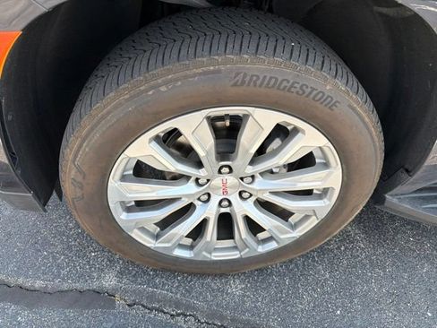 Used 2023 GMC Yukon Denali w/ LPO, Floor Liner Package AWD/4WD image 13