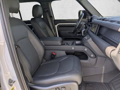 Certified 2024 Land Rover Defender 110 X-Dynamic SE AWD/4WD image 23