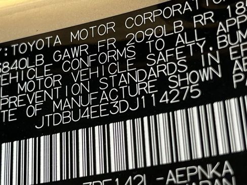 Used 2013 Toyota Corolla LE image 32