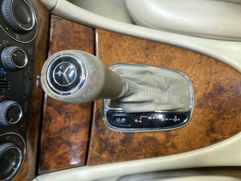 Used 2006 Mercedes-Benz CLK 350 Coupe image 17