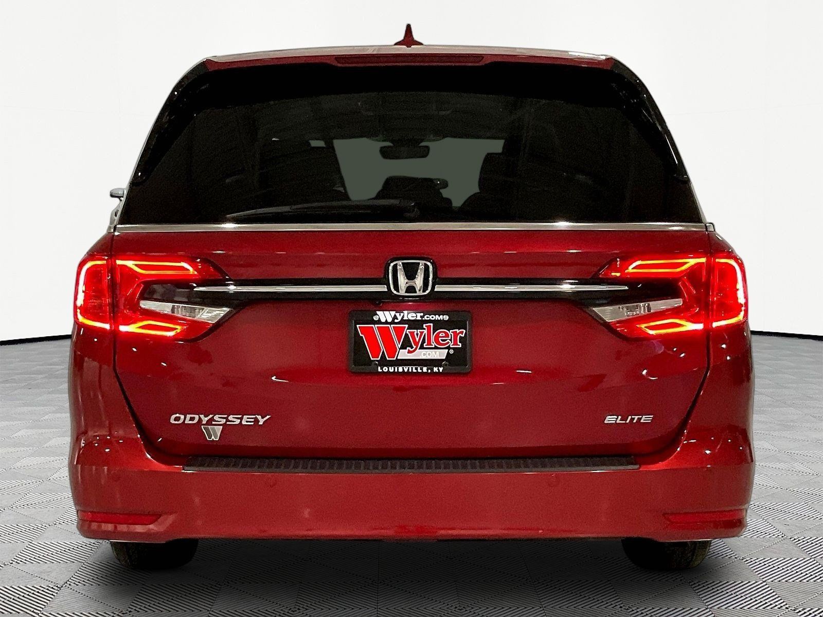 Used 2022 Honda Odyssey Elite image 5