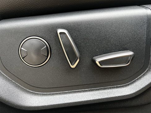 Used 2019 Ford F150 Raptor w/ Equipment Group 802A Luxury image 26