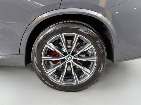New 2026 BMW X5 xDrive40i w/ M Sport Package AWD/4WD image 28