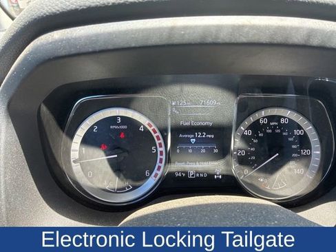 Used 2017 Nissan Titan PRO-4X AWD/4WD image 13