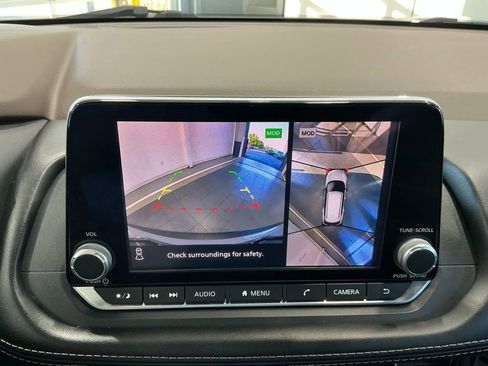 Used 2021 Nissan Rogue SL AWD/4WD image 6