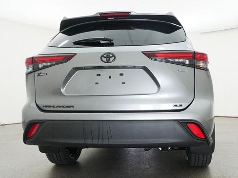 New 2026 Toyota Highlander XLE AWD/4WD image 8