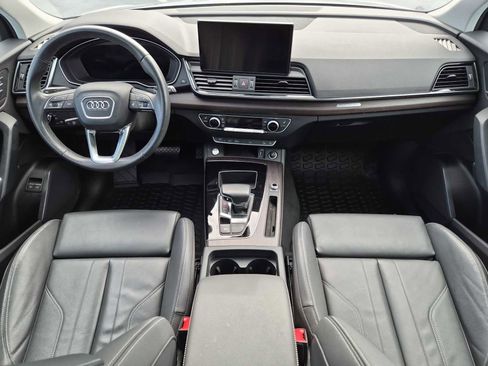 Used 2023 Audi Q5 e Premium w/ Convenience Package image 13