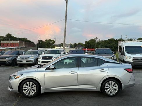 Used 2020 Nissan Sentra S w/ Lighting Package FWD image 7