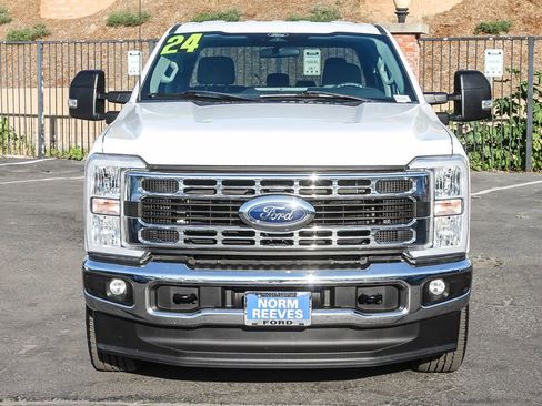 Used 2024 Ford F250 XLT AWD/4WD image 2