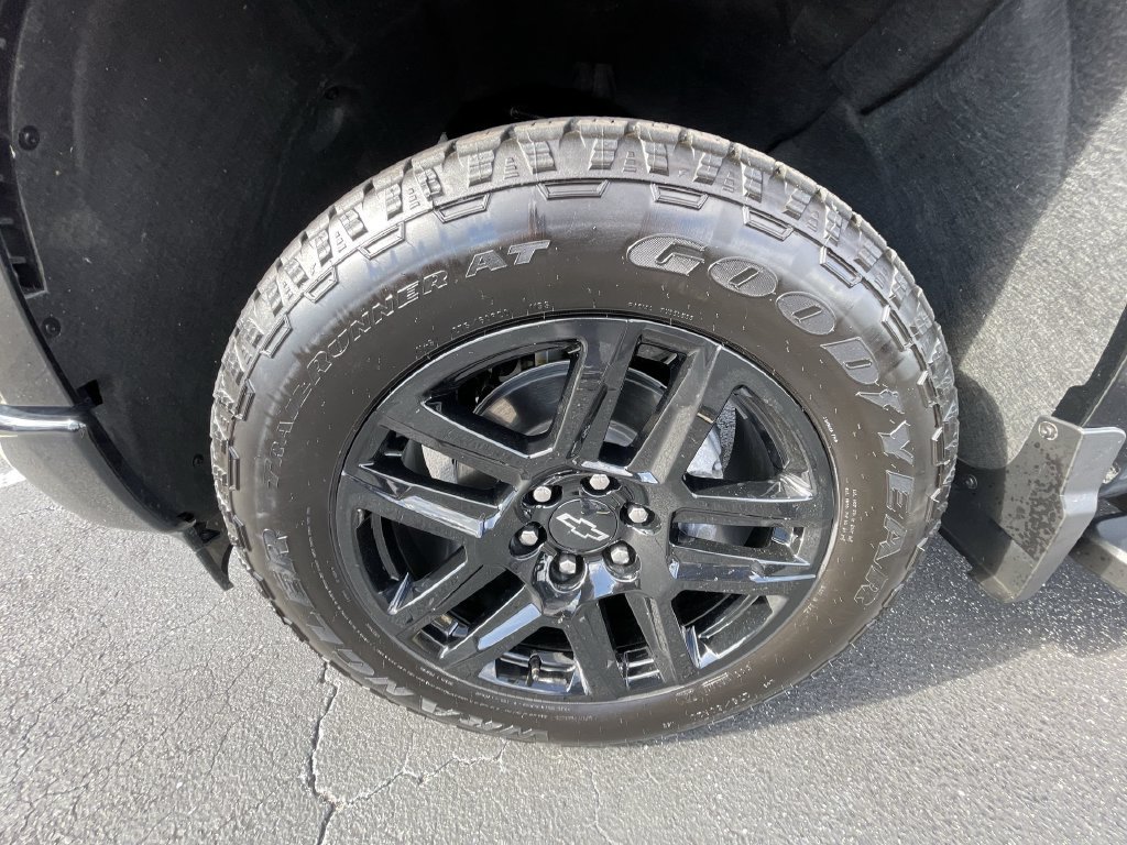Used 2026 Chevrolet Silverado 1500 RST AWD/4WD image 32