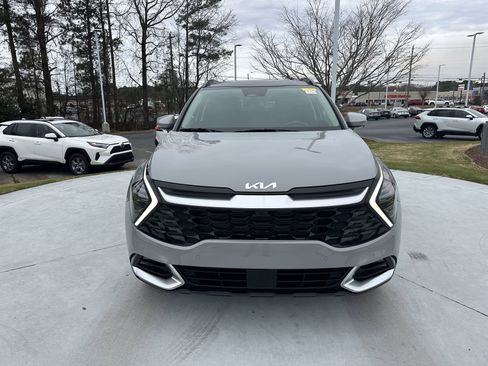 Used 2024 Kia Sportage SX image 3