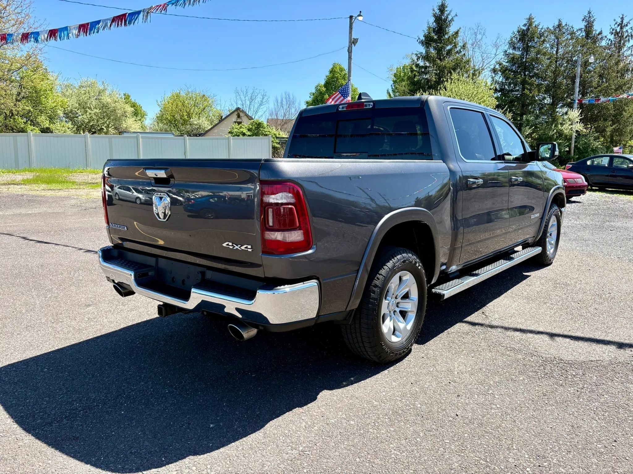 Used 2019 RAM 1500 Laramie AWD/4WD image 5
