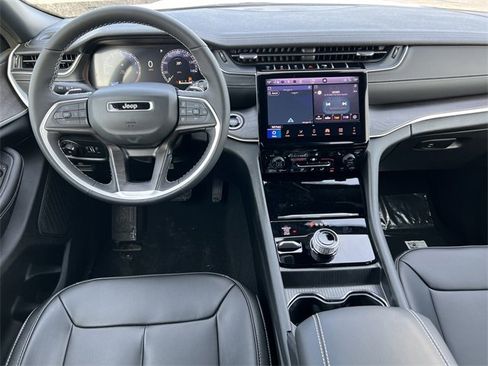 New 2025 Jeep Grand Cherokee Limited w/ Trailer Tow Package image 3