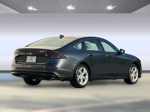 Certified 2023 Honda Accord LX image 8