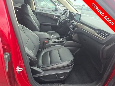 Used 2020 Ford Escape Titanium w/ Titanium Premium Package 2.0 AWD/4WD image 10
