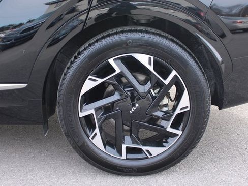 Used 2025 Kia Sportage SX image 40
