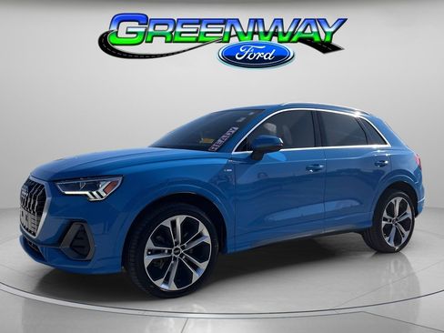 Used 2020 Audi Q3 2.0T Premium Plus w/ Premium Plus Package image 1