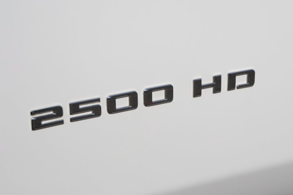 Used 2025 Chevrolet Silverado 2500 LT AWD/4WD image 50