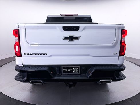Used 2024 Chevrolet Silverado 1500 LT Trail Boss w/ Convenience Package II AWD/4WD image 16