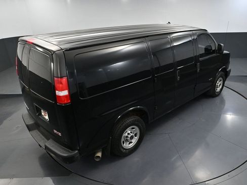 Used 2018 GMC Savana 2500 image 49