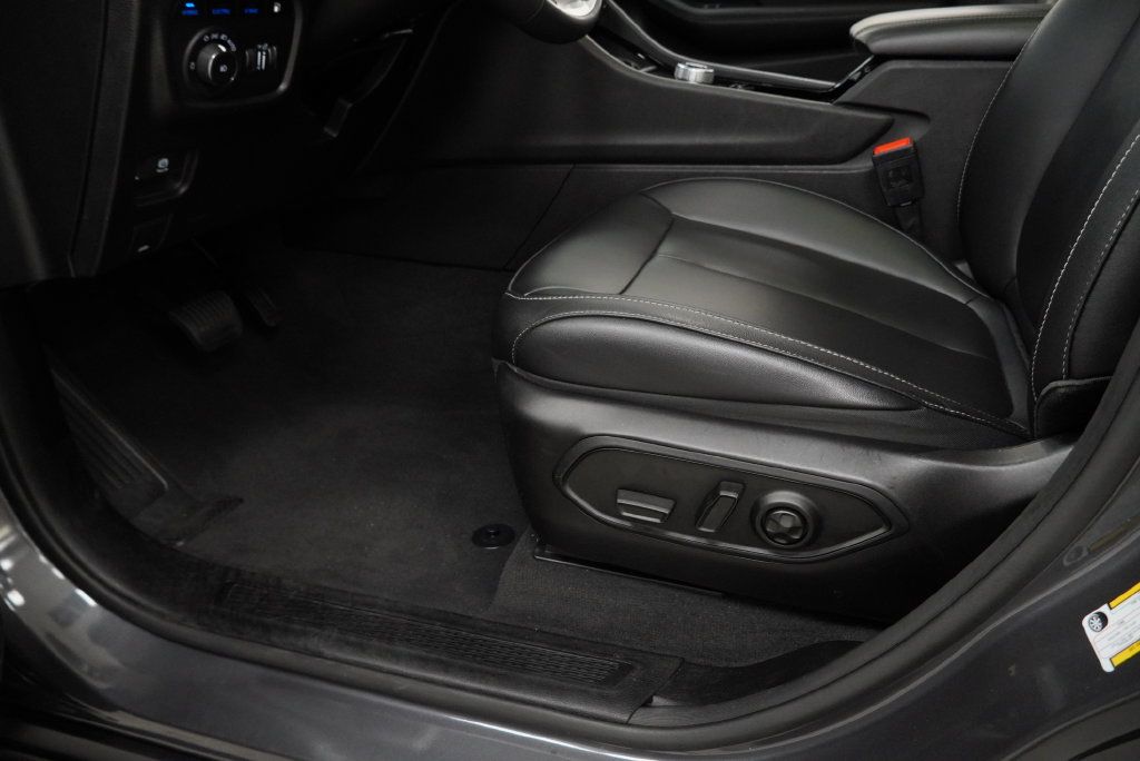 Used 2023 Jeep Grand Cherokee 4WD 4xe image 37