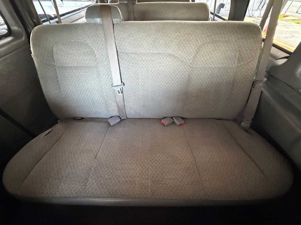 Used 2019 Chevrolet Express 3500 LS RWD image 33