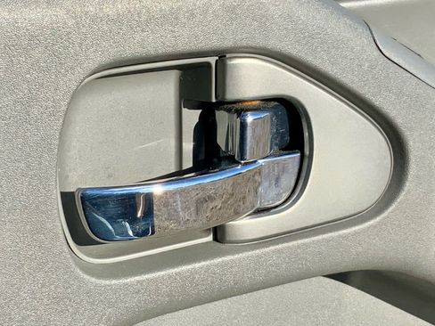 Used 2018 Nissan Frontier SL image 53