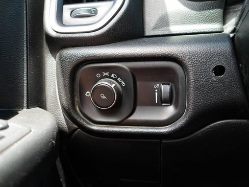 Used 2022 RAM 2500 Tradesman AWD/4WD image 32