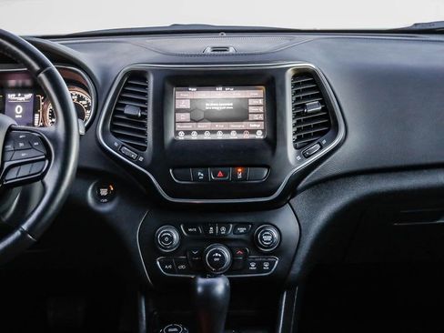 Certified 2021 Jeep Cherokee Latitude Plus image 13