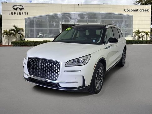 Used 2025 Lincoln Corsair Reserve FWD image 2