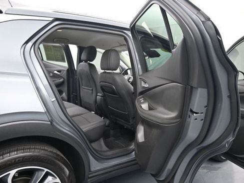 Used 2021 Buick Encore GX Select AWD/4WD image 13