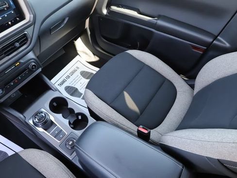 Used 2025 Ford Bronco Sport Big Bend w/ Convenience Package AWD/4WD image 28