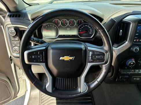 Used 2021 Chevrolet Silverado 1500 LT w/ Bed Protection Package AWD/4WD image 17