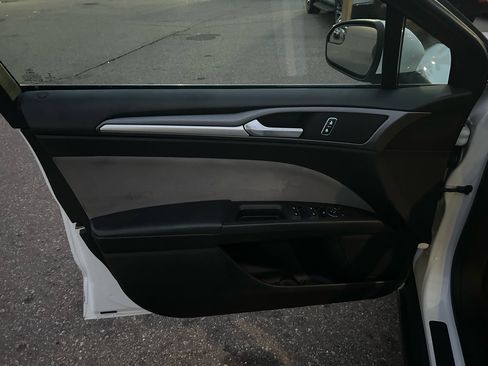 Used 2016 Ford Fusion S image 15