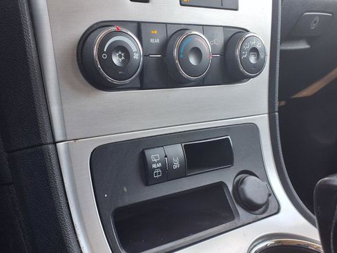 Used 2012 GMC Acadia SL w/ Preferred Package image 11