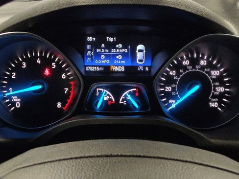 Used 2017 Ford Escape SE FWD image 23