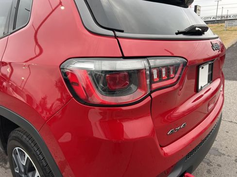 Used 2019 Jeep Compass Trailhawk w/ Popular Equipment Group image 14