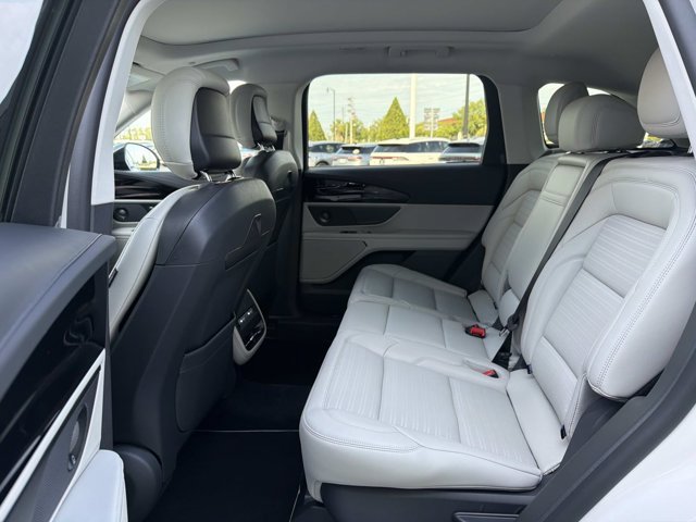 New 2026 Lincoln Nautilus Reserve w/ Jet Appearance Package AWD/4WD image 16