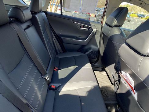 Used 2023 Toyota RAV4 Limited image 18