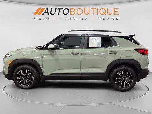 Used 2025 Chevrolet TrailBlazer ACTIV w/ Convenience Package FWD image 2