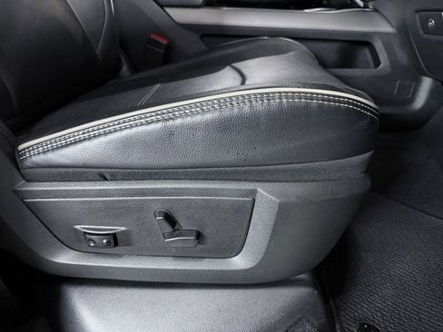 Used 2023 RAM 3500 Laramie w/ Night Edition image 32