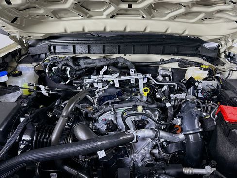 Used 2025 Ford Bronco Outer Banks w/ Sasquatch Package image 34