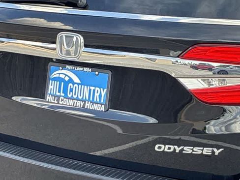 Used 2018 Honda Odyssey EX-L image 13